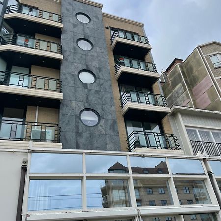 Appt Pablo Met Prive-Garage, Vlakbij Zee, In Koksijde-Bad Apartment Ngoại thất bức ảnh