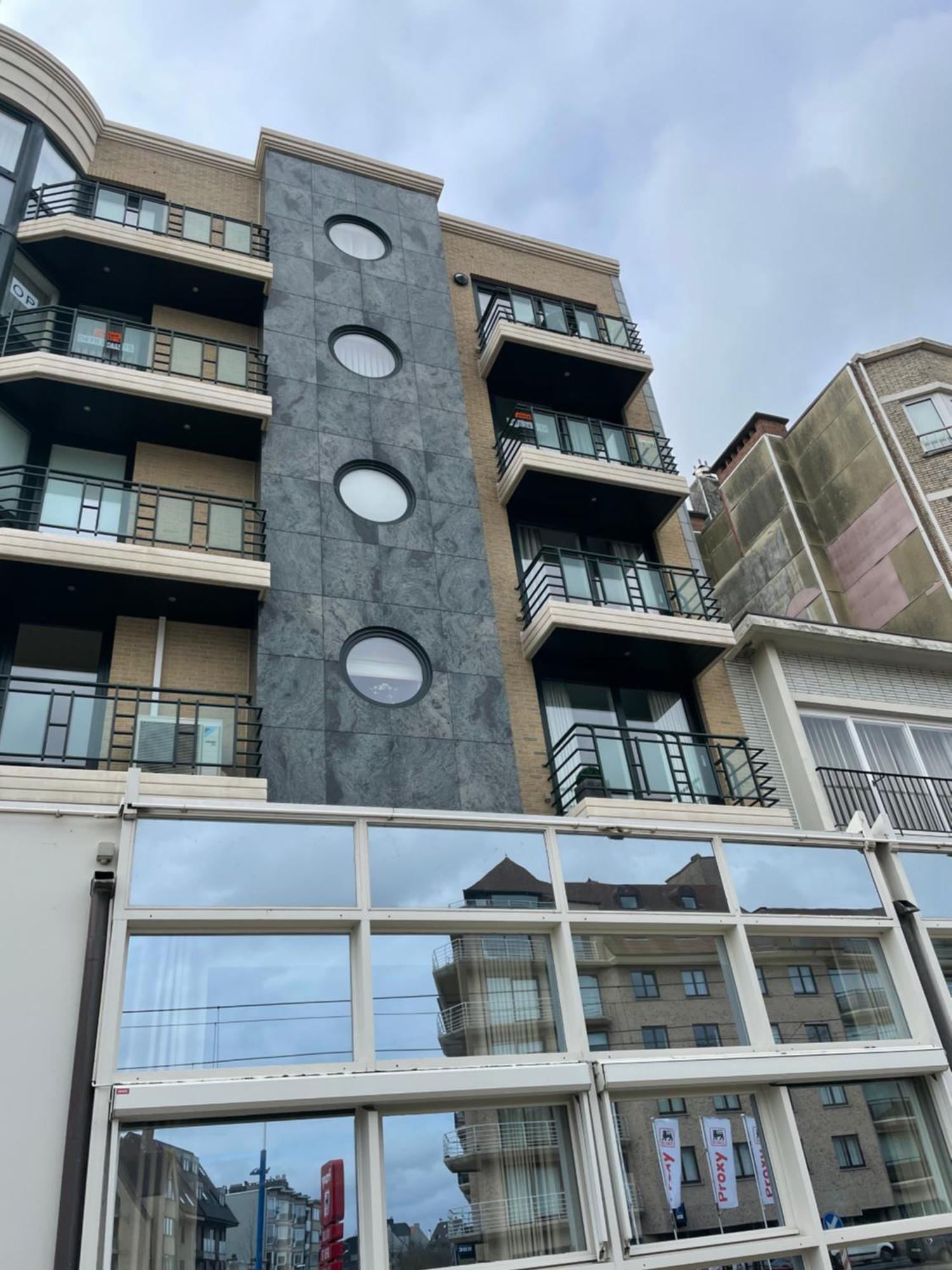 Appt Pablo Met Prive-Garage, Vlakbij Zee, In Koksijde-Bad Apartment Ngoại thất bức ảnh